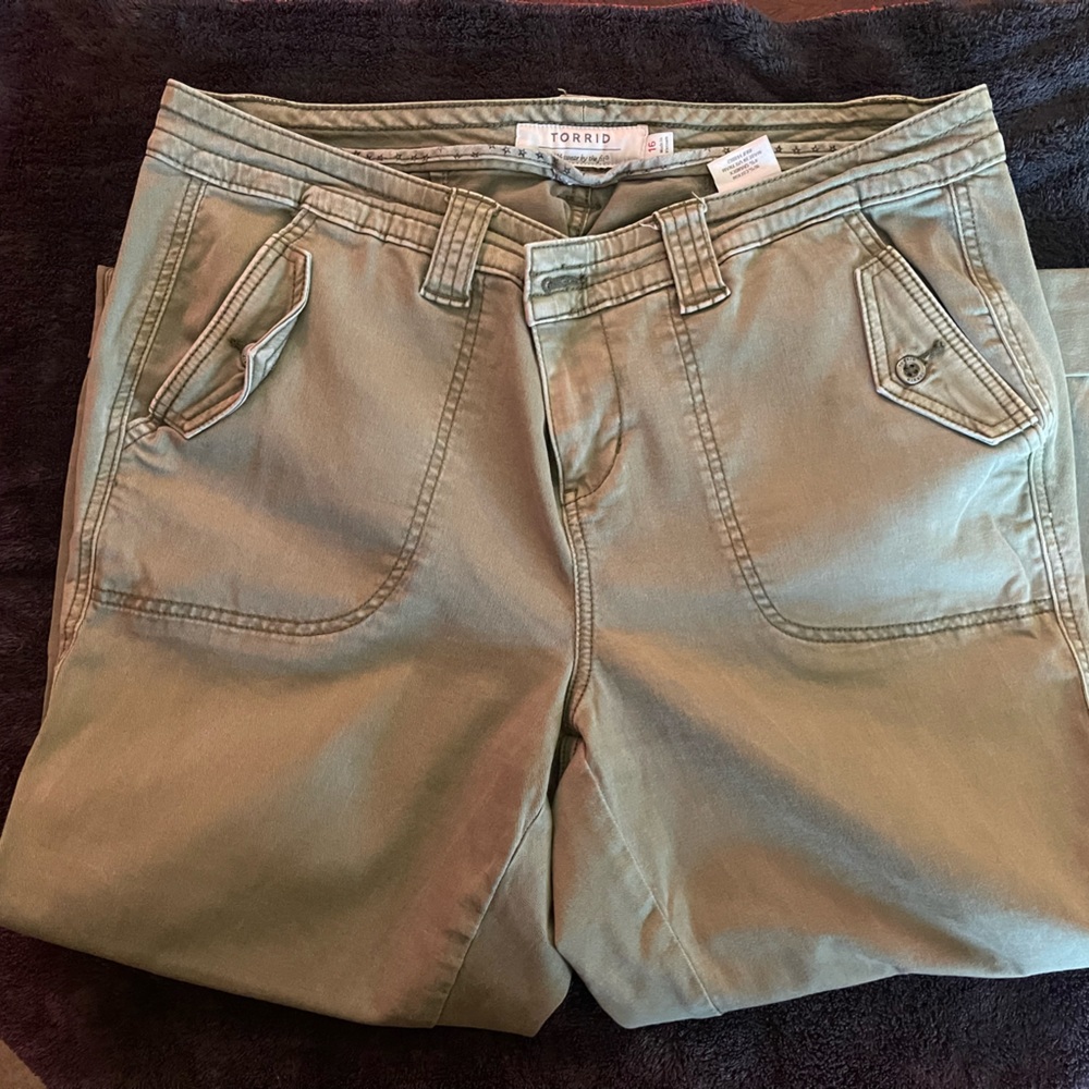 Cropped ankle pants